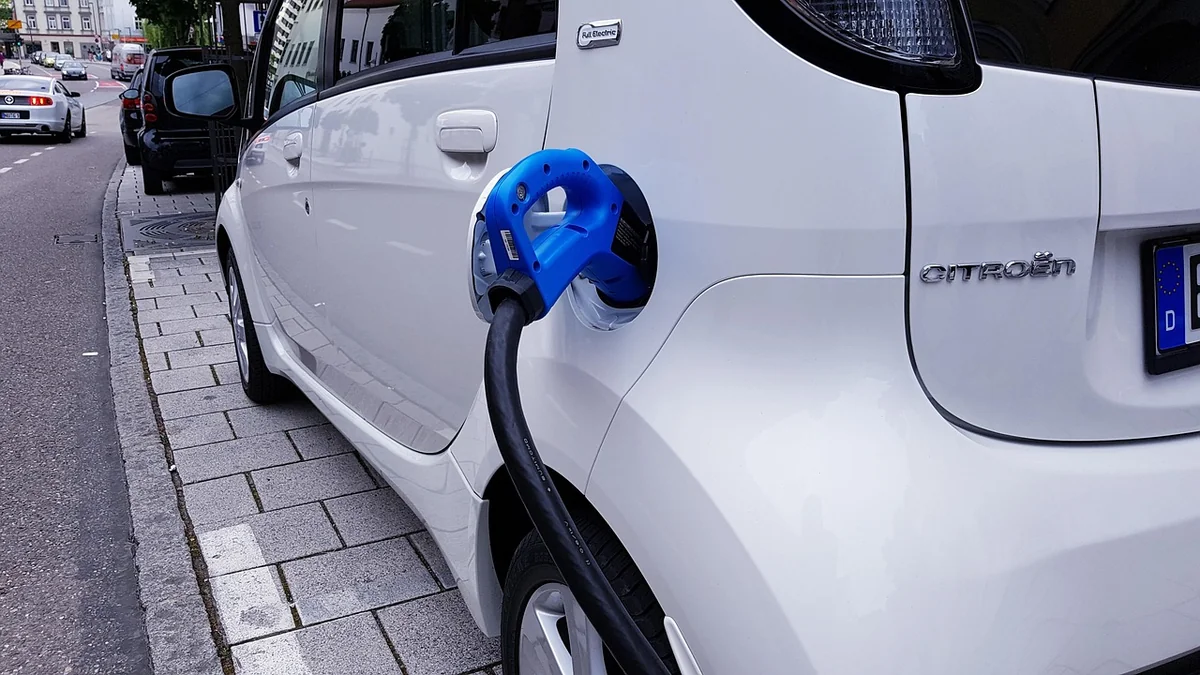 Comparatif : recharge en ligne vs carte physique